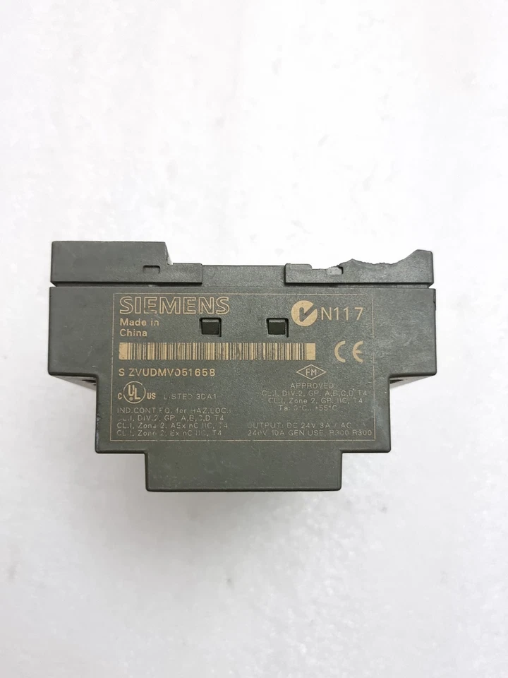 Siemens 6ED1052-1MD00-0BA5 Logo 12/24RC With 6ED1055-1MB00-0BA1 Expansion Module